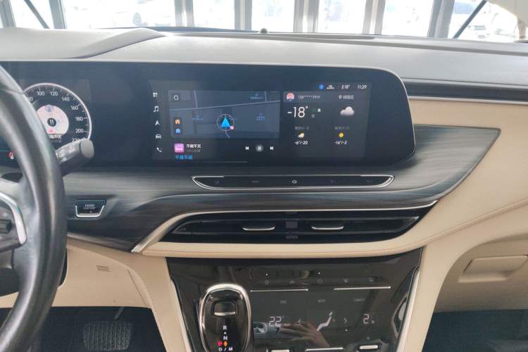 Used Buick GL8 2022 ES Landtrek 653T Luxury Edition