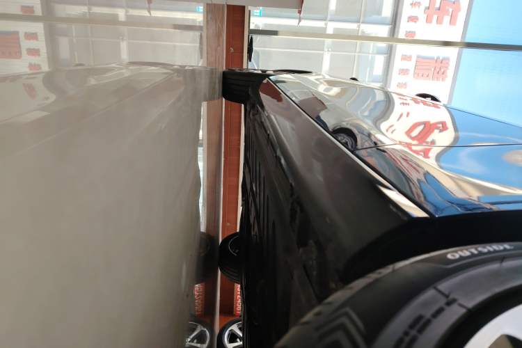 Used Mercedes-Benz E-Class 2017 E 200 L 4MATIC
