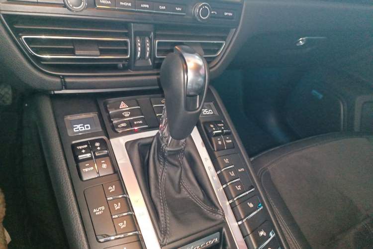 Used Porsche Macan 2020 Macan 2.0T