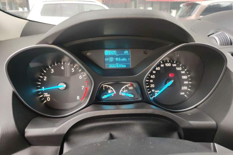 Used Ford Kuga 2019 EcoBoost 180 Two-Wheel-Drive Platinum Edition China VI Standard