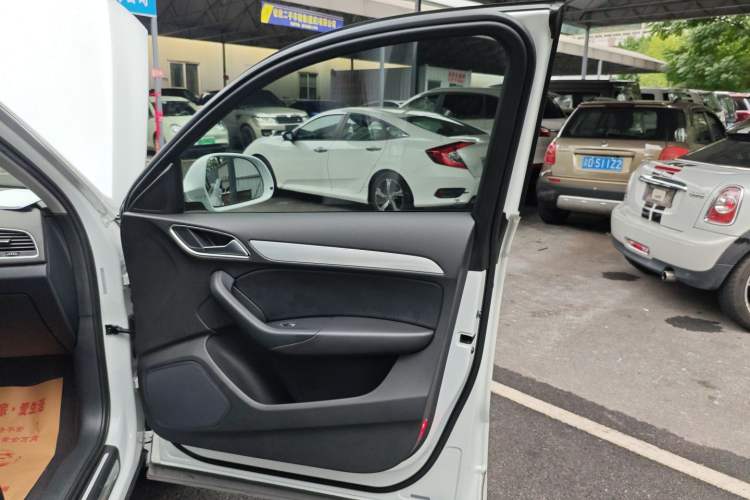 Used Audi Q3 2015 35 TFSI quattro Technology Edition
