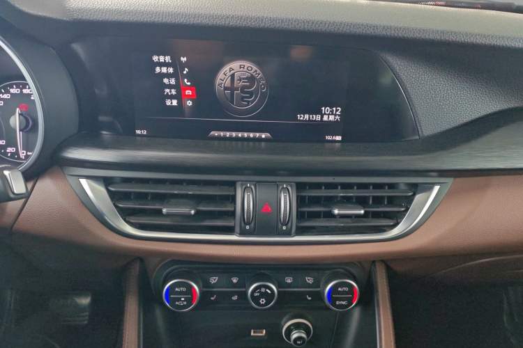 Used Alfa Romeo Stelvio 2017 2.0T 200HP Luxury Edition
