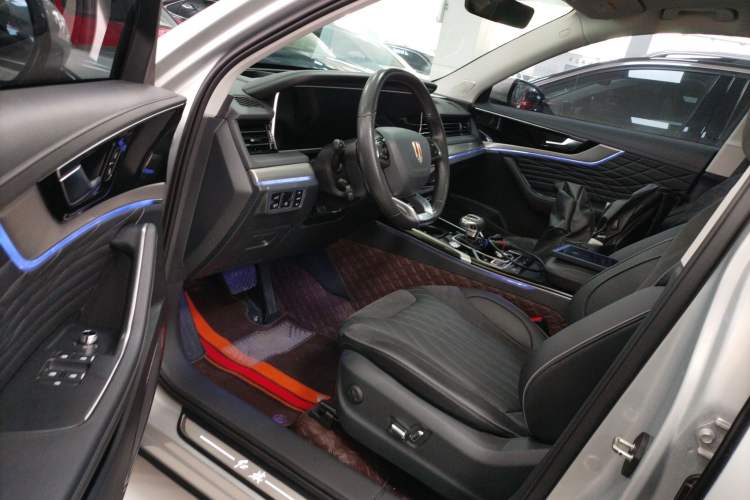 Used Hongqi HS5 2022 Facelifted Version 2.0T Smart Connect Flagship All-Wheel-Drive Edition
