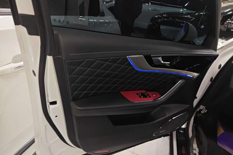 Used Hongqi HS5 2019 2.0T Smart Connect Flagship All-Wheel-Drive Version
