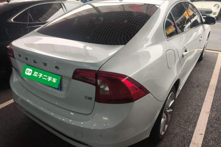 Used Volvo S60 2017 S60L T4 Smart Range Edition
