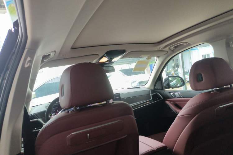 Used BMW X5 2023 xDrive 30Li Luxury M Sport Night Edition Package
