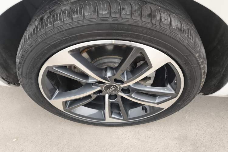 Used Audi A4L 2023 40 TFSI Fashion Dynamic Model
