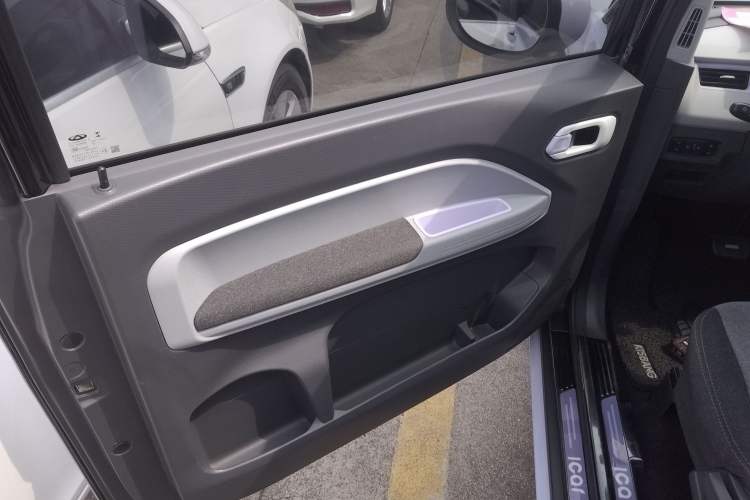 Used Chery QQ Ice Cream 2022 170km Sundae Phosphate Lithium-Ion
