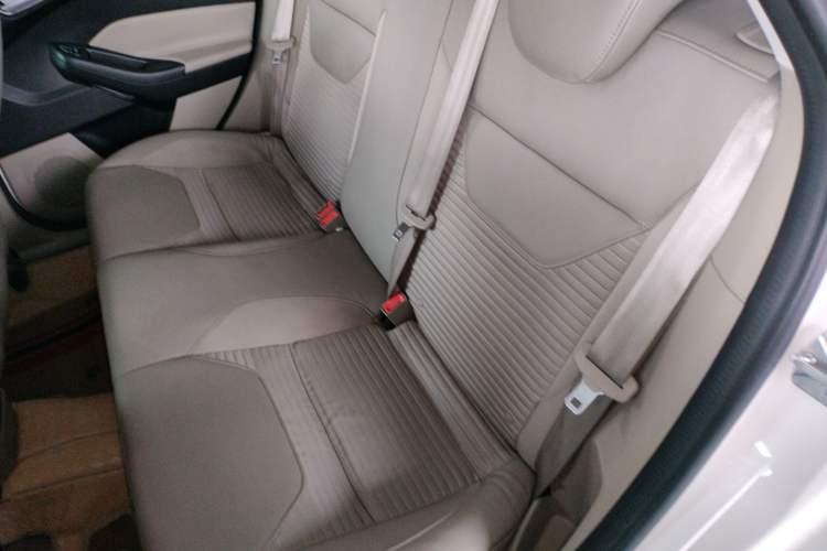 Used Ford Focus 2015 Hatchback EcoBoost 125 Automatic Supreme Style Edition
