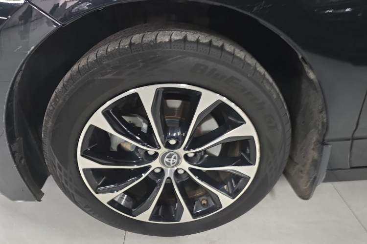 Used Toyota Avalon 2023 2.5L Luxury Edition
