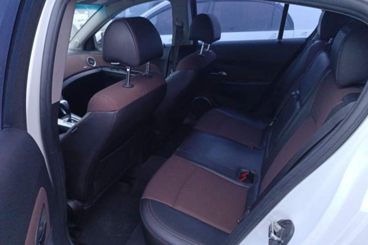 Used Chevrolet Cruze 2013 Hatchback 1.6L Automatic Luxury Model