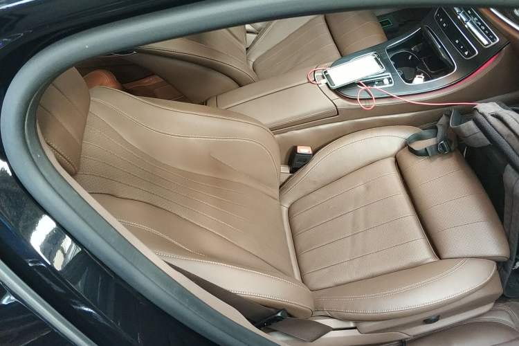 Used Mercedes-Benz E-Class 2022 Second Facelift E 300 L Fashion Edition
