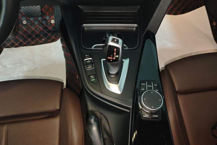 Used BMW 3 Series 2019 320Li Fashion Model
