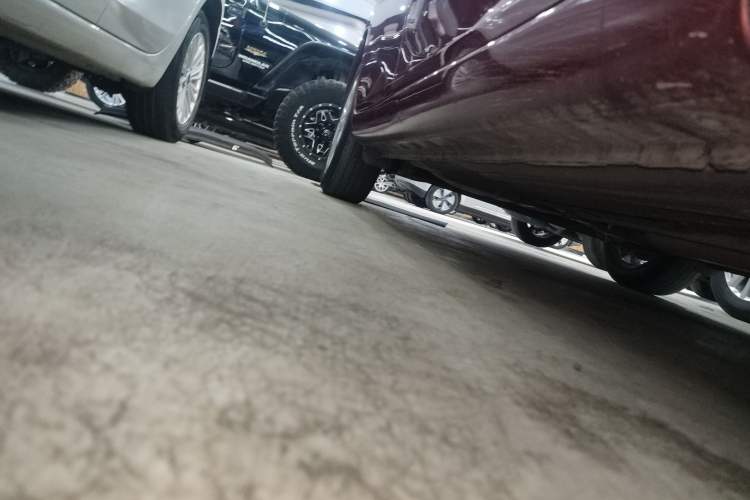 Used Nissan Tiida 2014 1.6L CVT Smart Model
