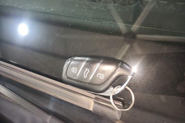 Used MG 4 EV 2023 415 km Range Sea-Faring Champion Edition
