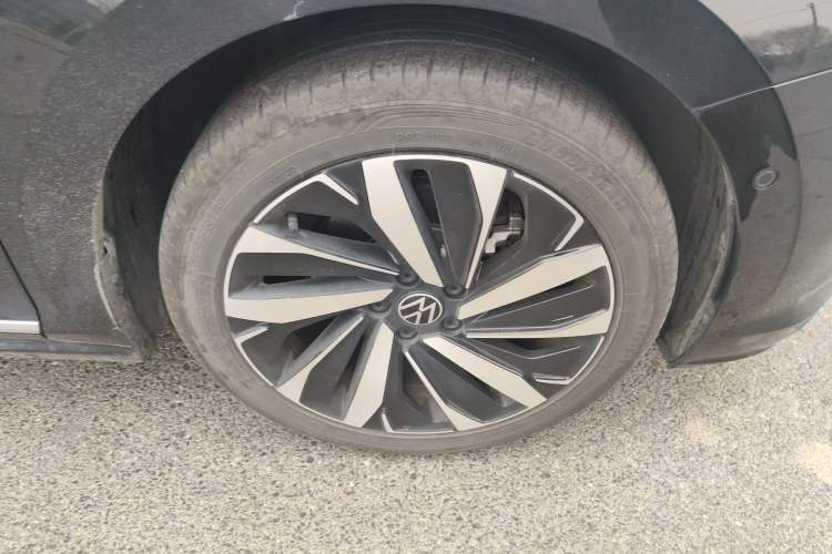 Used Volkswagen Passat 2024 380TSI Dragon Glory Edition
