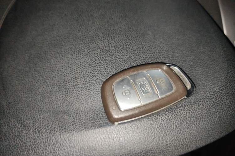 Used Hyundai Elantra 2015 1.6L Automatic Leading Model
