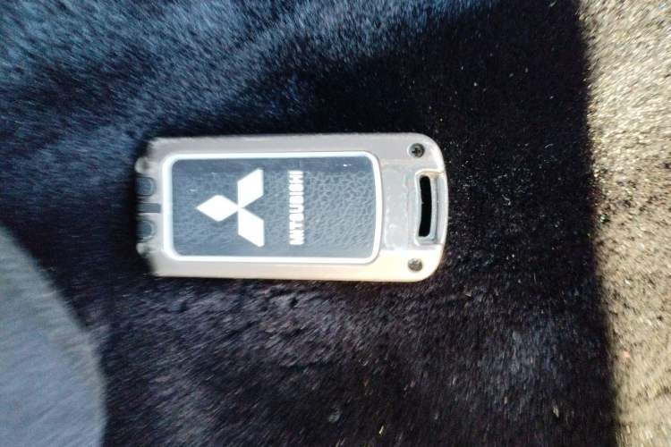 Used Mitsubishi Outlander 2021 2.0L Two-Wheel Drive Comfort Edition 7 Seats