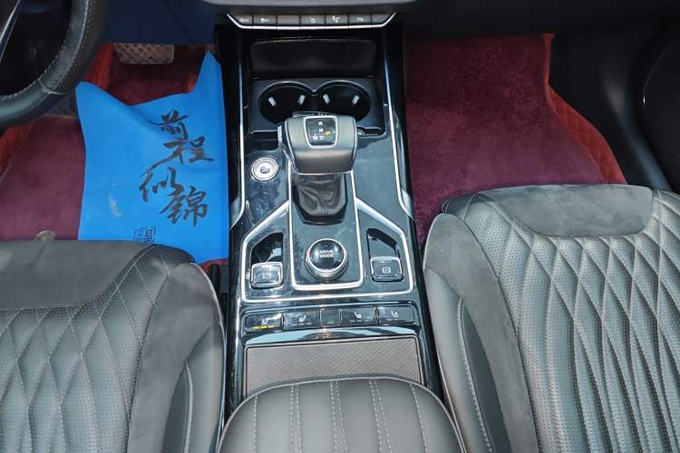 Used Hongqi HS5 2022 Revised Version 2.0T Smart Connect Flagship Edition
