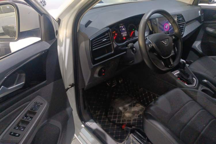 Used Jetta VS5 2019 280TSI Automatic Enjoyment Model
