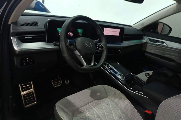 Used Volkswagen Talagon 2023 380TSI Four-Wheel Drive R-Line Cruise Edition
