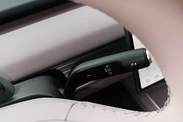 Used ONVO L60 2024 60 kWh Rear-Drive Version
