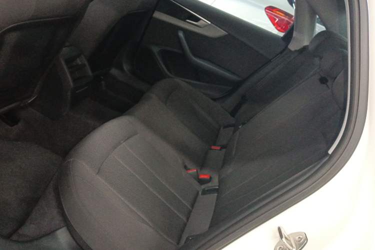 Used Audi A4L 2019 40 TFSI Ambition China VI
