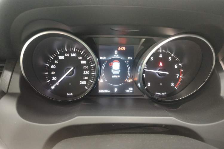 Used Land Rover Range Rover Evoque 2018 240 PS SE Smart Brilliance Edition
