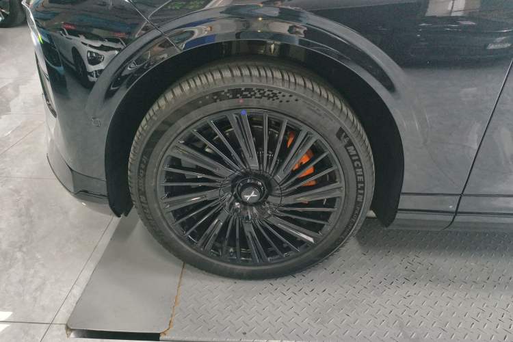 Used XPeng G9 2025 725 with Ultra-Long Range Max