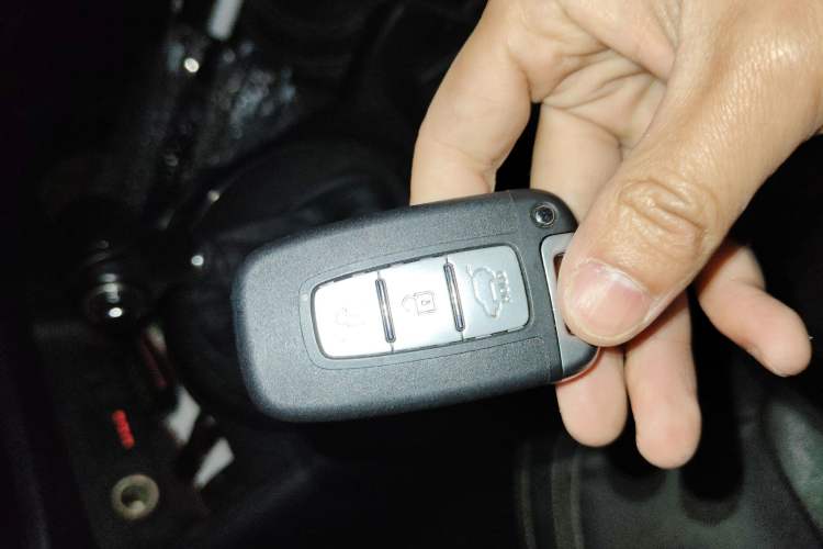 Used Kia Sportage R 2014 2.0L Automatic Two-Wheel Drive GLS Trim
