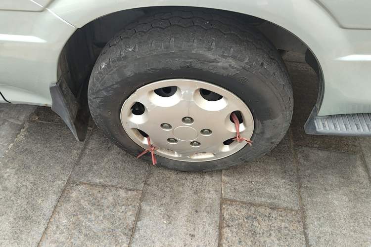 Used Jinbei Hiace 2018 2.0L Fifth-Generation Express Standard Version Extended High-Roof 6-Seater V19S
