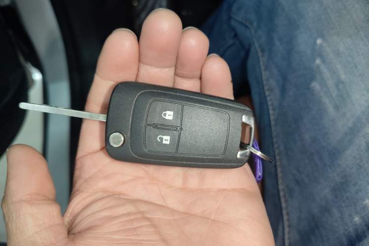 Used Buick Encore 2015 1.4T Automatic Two-Wheel Drive Urban Elite Version
