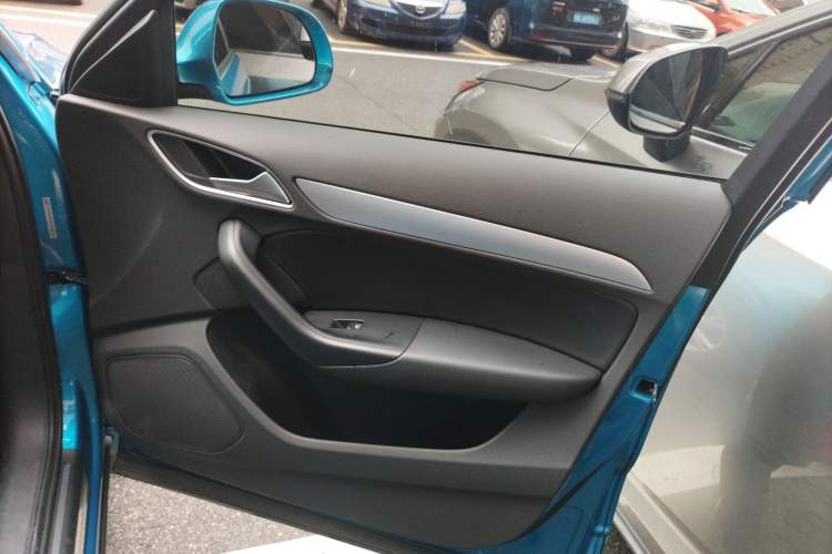 Used Audi Q3 2016 30 TFSI Fashion Model
