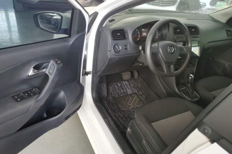 Used Volkswagen Polo 2016 1.4L Automatic Trendy Model