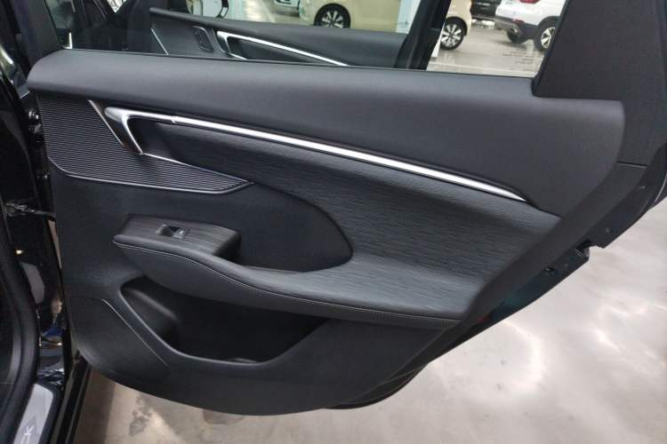 Used Buick LaCrosse 2025 28T Platinum Edition
