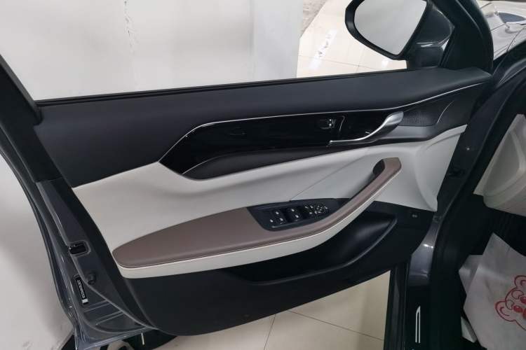 Used BYD Qin PLUS 2023 Champion Edition DM-i 120KM Beyond Model
