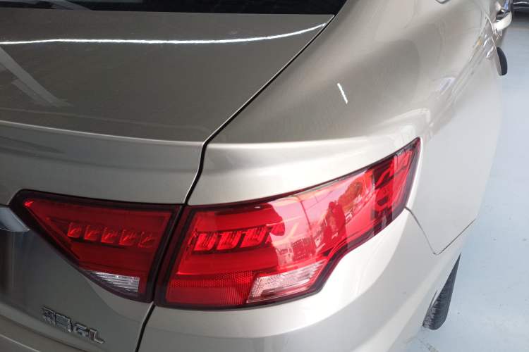 Used Geely Auto Emgrand GL 2018 1.8L DCT Elite Smart Connectivity Version
