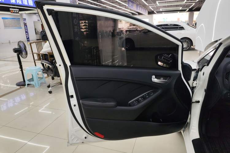 Used Kia K3 2015 1.6L Manual GL