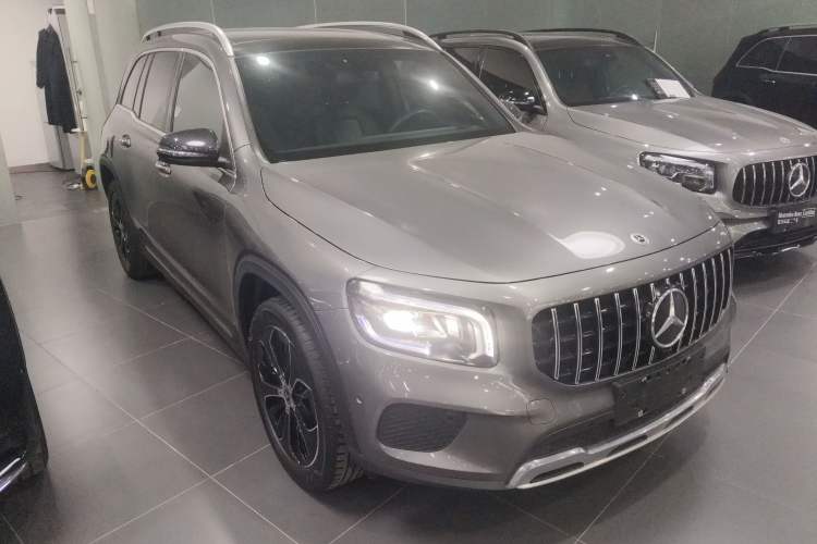 Used Mercedes-Benz GLB 2022 Updated GLB 200 Fashion Edition
