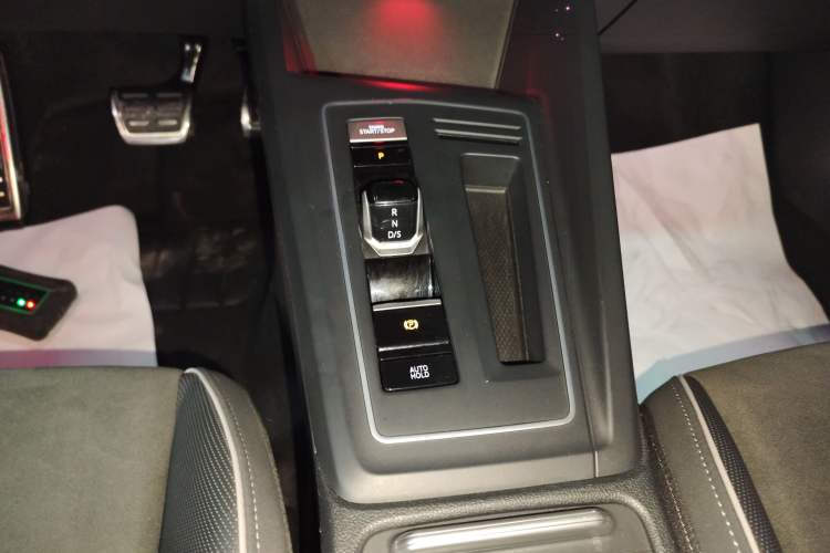 Used Volkswagen Golf 2021 280TSI DSG R-Line
