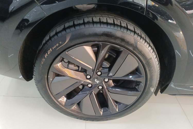 Used Li Auto L6 2024 Pro Model
