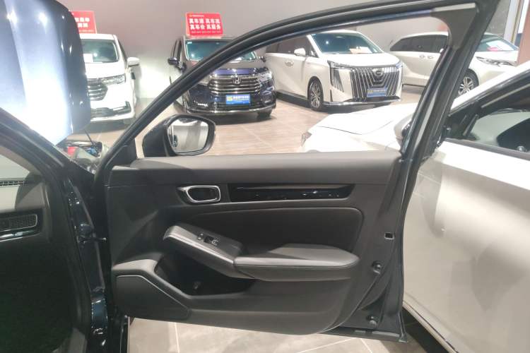 Used Honda Civic 2022 240TURBO CVT Dynamic Edition
