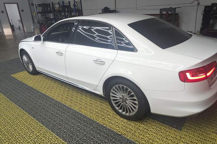 Used Audi A4L 2016 35 TFSI Collection Edition S line Comfort Model
