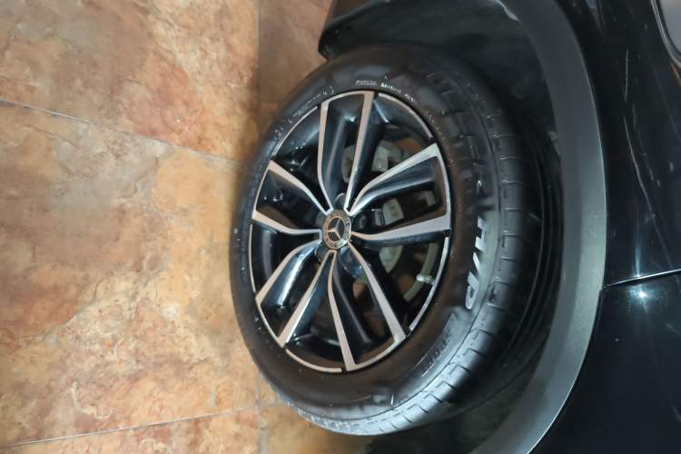 Used Mercedes-Benz GLC 2020 Facelift GLC 300 L 4MATIC Dynamic Edition
