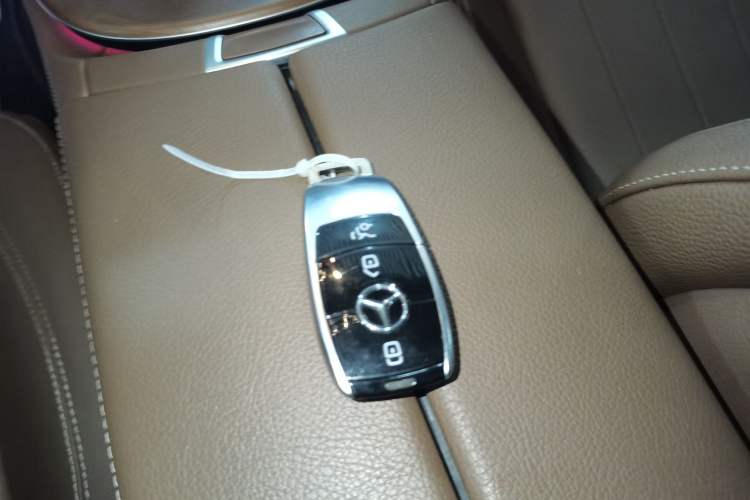 Used Mercedes-Benz E-Class 2023 Updated E 300 L Fashion Edition