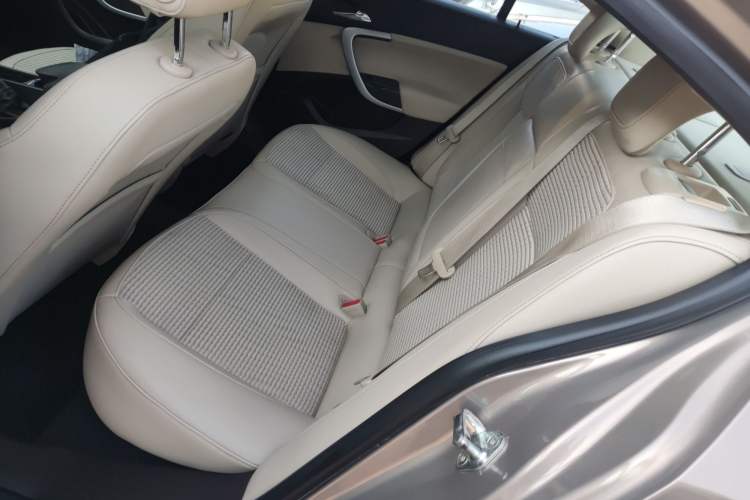 Used Buick Regal 2015 2.0L Leading Fashion Edition
