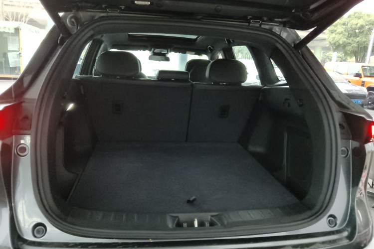 Used Changan CS75 PLUS 2025 4th Generation UItra 2.0T New Blue Whale Smart Intelligent Powertrain Version
