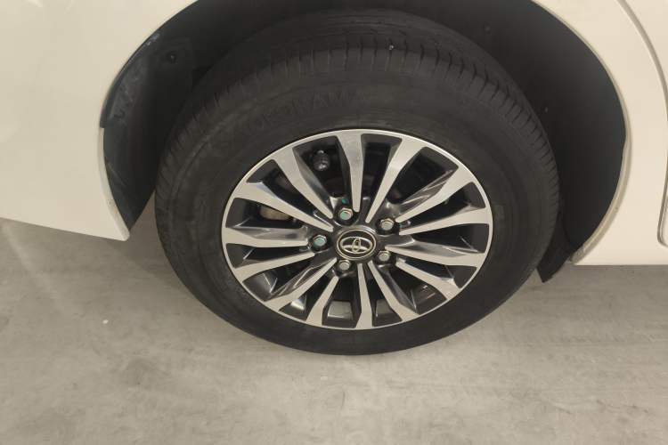 Used Toyota Corolla 2017 Revised Version 1.2T S-CVT GL-i