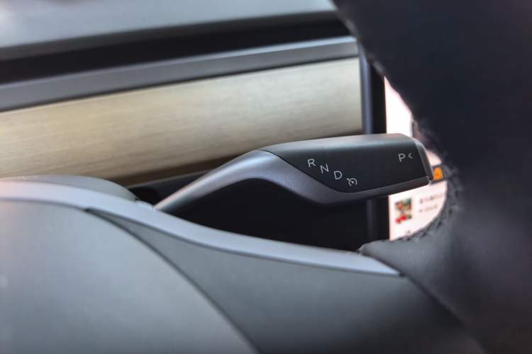 Used Tesla Model Y 2021 Standard Range Rear-Wheel Drive Version
