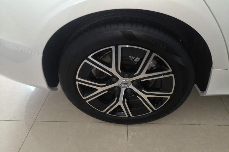 Used Volvo S60 2025 B4 Zhiyi Luxury Edition